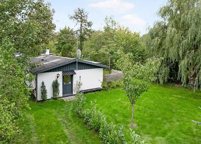 Birkevnget 9, 4850 Stubbekbing * Stubbekøbing